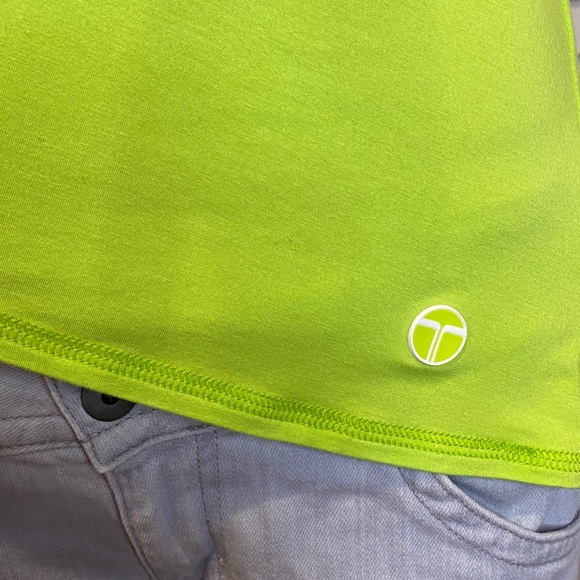 Trina Turk Recreation Workout Athletic Shirt Top with Back Cutouts Sz Small EUC - Picture 2 of 5